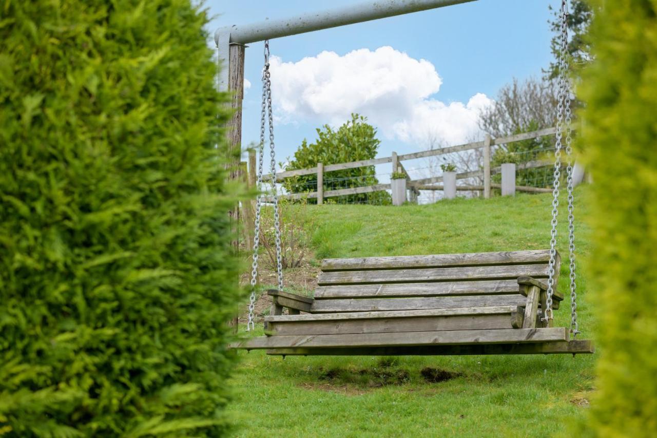 Luccombe Farm Holiday Cottages Milton Abbas Bagian luar foto
