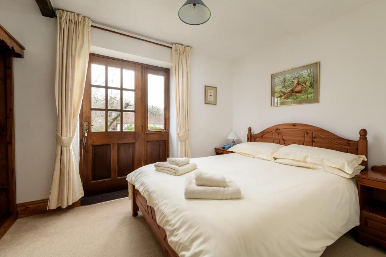 Luccombe Farm Holiday Cottages Milton Abbas Bagian luar foto