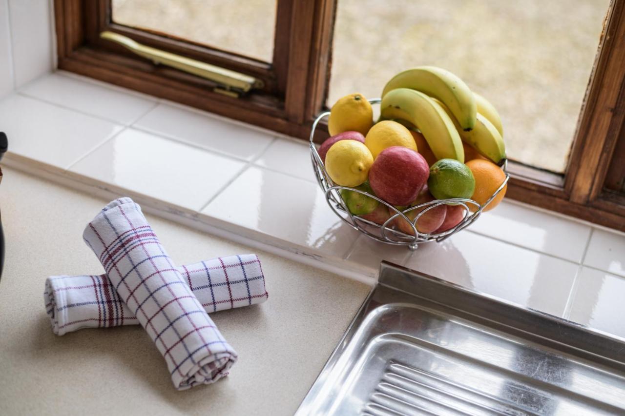 Luccombe Farm Holiday Cottages Milton Abbas Bagian luar foto