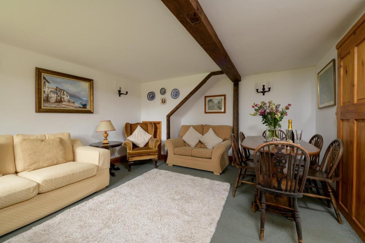 Luccombe Farm Holiday Cottages Milton Abbas Bagian luar foto
